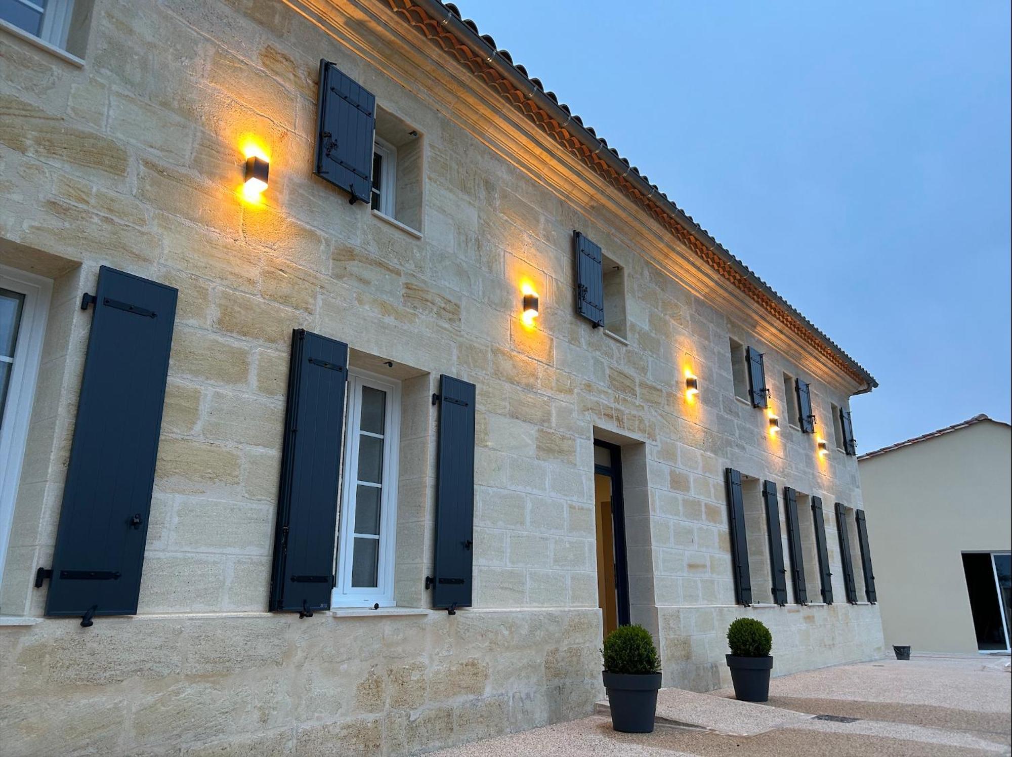 Dynastie - Le Repaire De Maltus "Gites & Spa" Lussac  Buitenkant foto